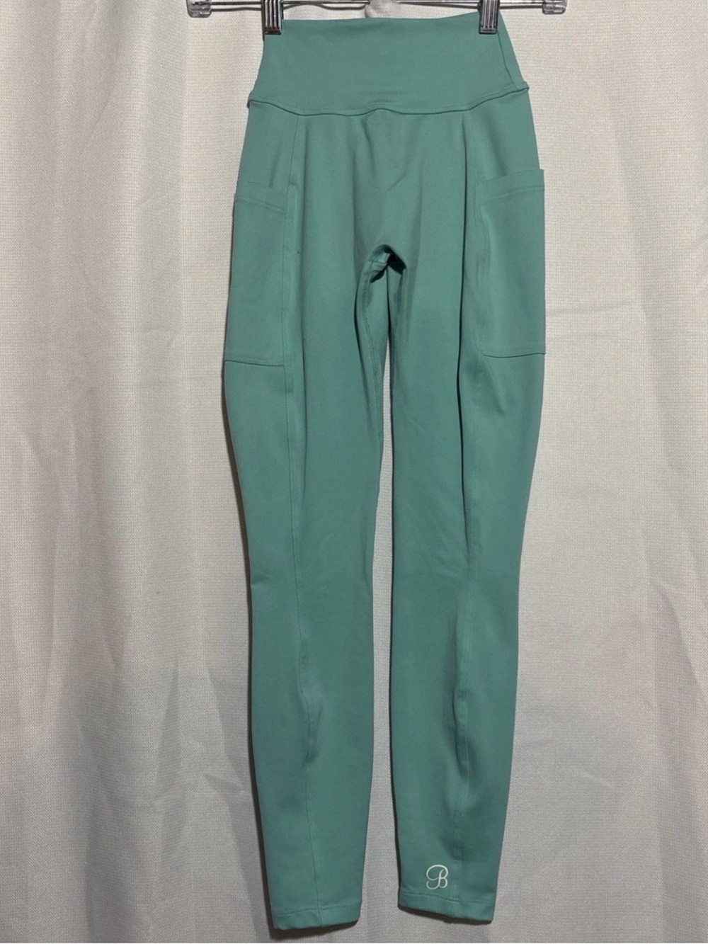 Bombshell Sportswear Pocket Scrunch Seamless Leggings